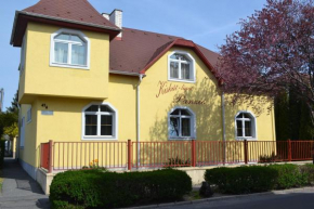 Отель Kiskut Liget Pension  Дьор